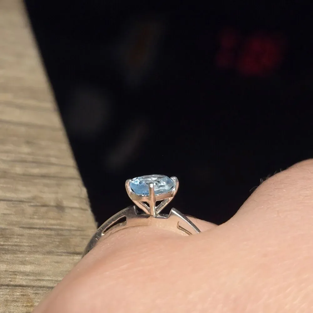 Baby Blue Solitaire vintage sterling silver ring sz 7